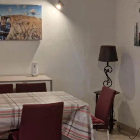 Appartement Center2 Bedrooms Garden And View